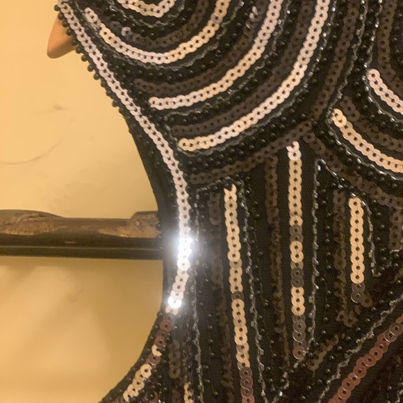 This dress is beautiful retro stying Size XS or S Black and silver beadwork - Picture 7 of 7